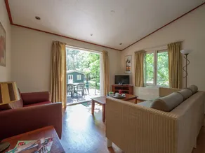 Chalet mit Terrasse, Pool und Garten - Image 4