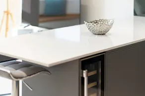 West Queen Street Apt - The Luxe Life - Image 5