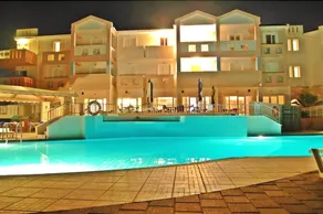 Boletsos Beach Holiday Resort - Image 4