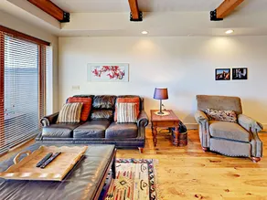 2br + Loft Mountain-view W/ Private Hot Tub 2 Bedroom Townhouse - Image 2