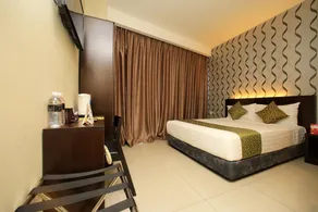 OYO Premium Changkat Jalan Berangan - Image 2