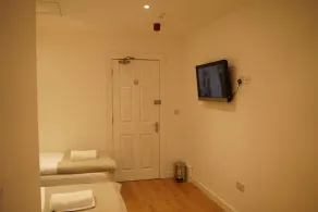 Serviced Property Plymouth - Image 5