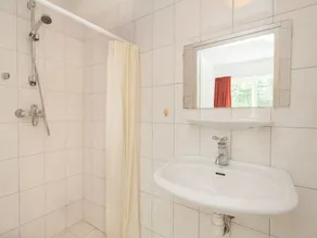 Apartment in a quiet, rural area, not far from the centre - Image 2