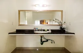 M Motel - Image 2