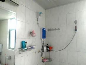 Downtown Center Youth Hostel - Image 4