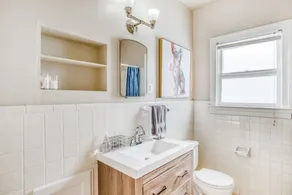 Charmer Close To Dt Austin- Large 4bd/3ba + Hottub 4 Bedroom Home - Image 5