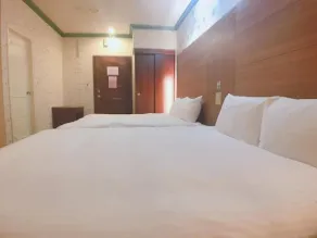 Hong Yue Zhuang Hotspring Hotel - Image 4