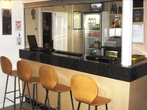 P&J Hotel - Image 5