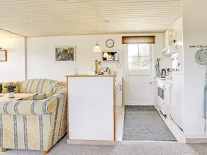 Alluring Holiday Home in Hvide Sande With Terrace - Image 4