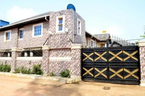 Unique Didis Royal Hotel & Suites - Image 5