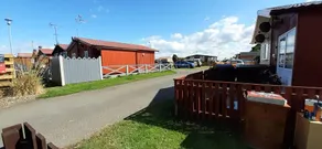 Lena's Place, Dogs Welcome Chalet Bridlington - Image 4