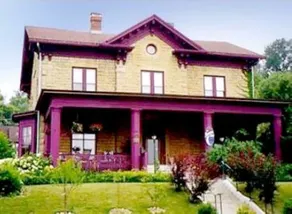 Moondance Inn Bed & Breakfast - Image 3