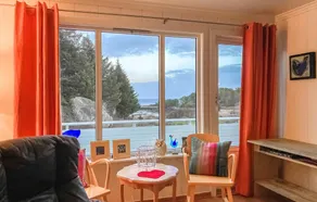 Beautiful Home in Harøy With Wifi and 4 Bedrooms - Image 2
