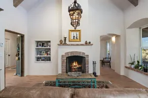 Arroyo Vista - Secluded Southwestern Luxury - NEW LISTING - Image 2