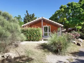 Pleasant chalet with covered terrace - Image 4