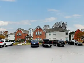 Charming Coastal Haven W/ Amazing Locale 3 Bedroom Townhouse - Image 4