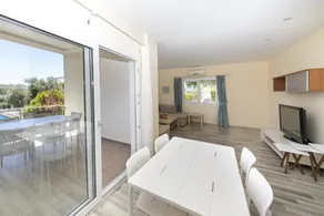 Captivating House with Shared Pool and Central Location in Gumusluk, Bodrum - Image 2