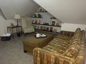 Beautiful Downtown Indy Guest Homes - Image 5