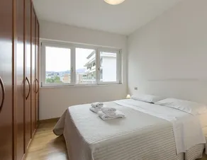 Prestige 34 - Image 5