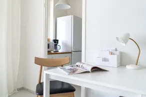 Upper floor studio with a balcony - Image 3