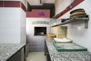 Tarbus Hotel - Image 2