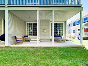 Brand-new 2br - Close To The Beach & Pier 2 Bedroom Townhouse - Image 5