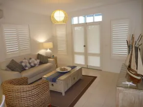 Bluedock Apartments - Image 3