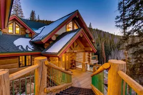 Paradise Meadow Lodge - Image 2