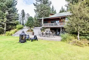 Áslundur Lakefront Villa - Image 3