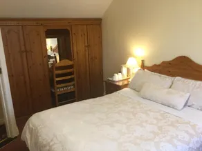 Fairlawns Bed & Breakfast - Image 3