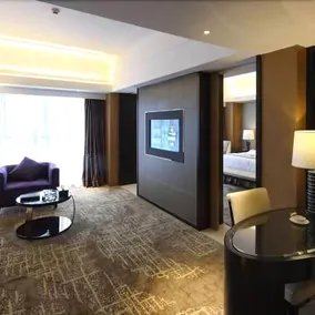 Freeland Jinglun Hotel - Image 2