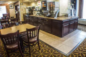 Econo Lodge located at 8040 B Perry Hwy - Image 2