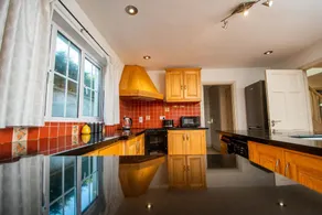 Bradog House - Beautiful 4 Bedroom House in Central Bundoran - Image 3