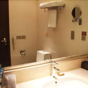 Huanting International Hotel - Image 3
