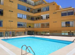 Flatguest Pool and beach - Image 5