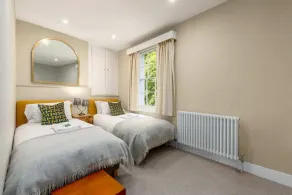 The Victorian House - Enticing 3bdr House With Garden - Image 4