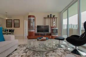 Modern 2 BDR at King David with Ocean View - Image 3