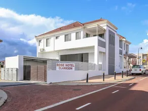 Rose Hotel Clarkson - Image 5