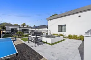 Az5c-the Climate House - Image 2