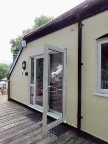 Impeccable 3-bed Cottage in Beaworthy - Image 4