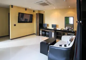 JJ Hotel - Image 4