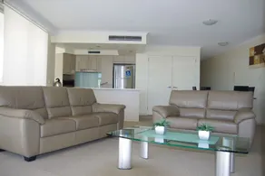 Salt on Kings Holiday Apartments - Image 5