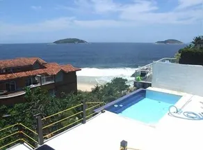 Camboinhas Bed and Breakfast - Image 3