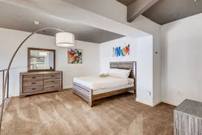 Gorgeous 3 BR Loft In Heart of Gaslamp - Image 2