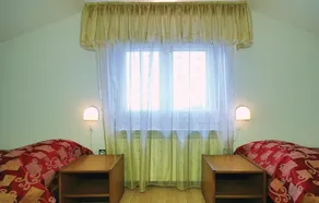 Amazing Home in Tar-vabriga With Wifi and 2 Bedrooms - Image 2
