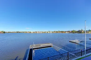 Mermaid Island Beach House - Image 3