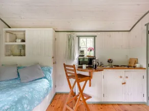 Shepherd's Hut - Image 5