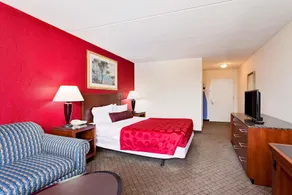 Ramada by Wyndham Fishkill Hotel - Image 5