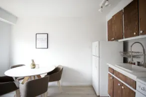 The Hutchinson Suites - Image 5