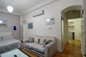 Metropol Home - Image 4